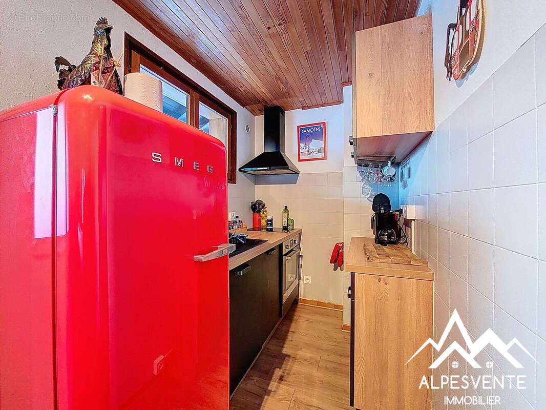 Maison à LA RIVIERE-ENVERSE