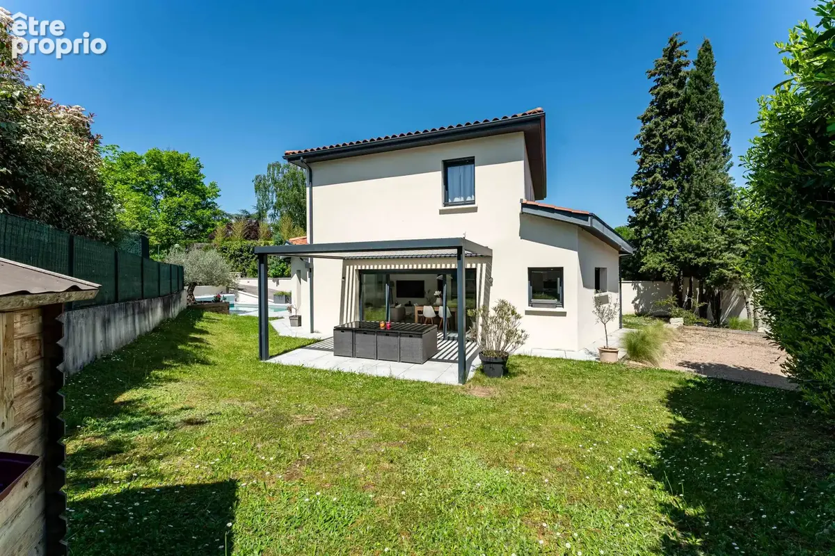 Maison individuelle contemporaine de 141m2 avec garage de 27m2. - photo 4