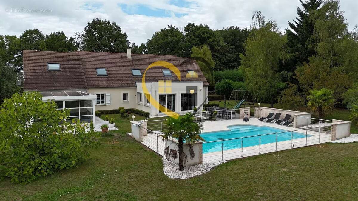 Maison propriété de 300m² à Allogny 18110 - photo 23