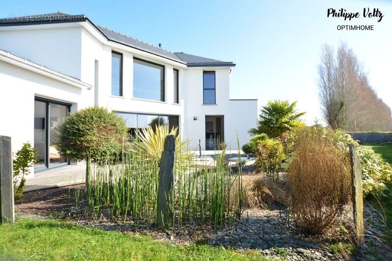 Maison à LE VIVIER-SUR-MER