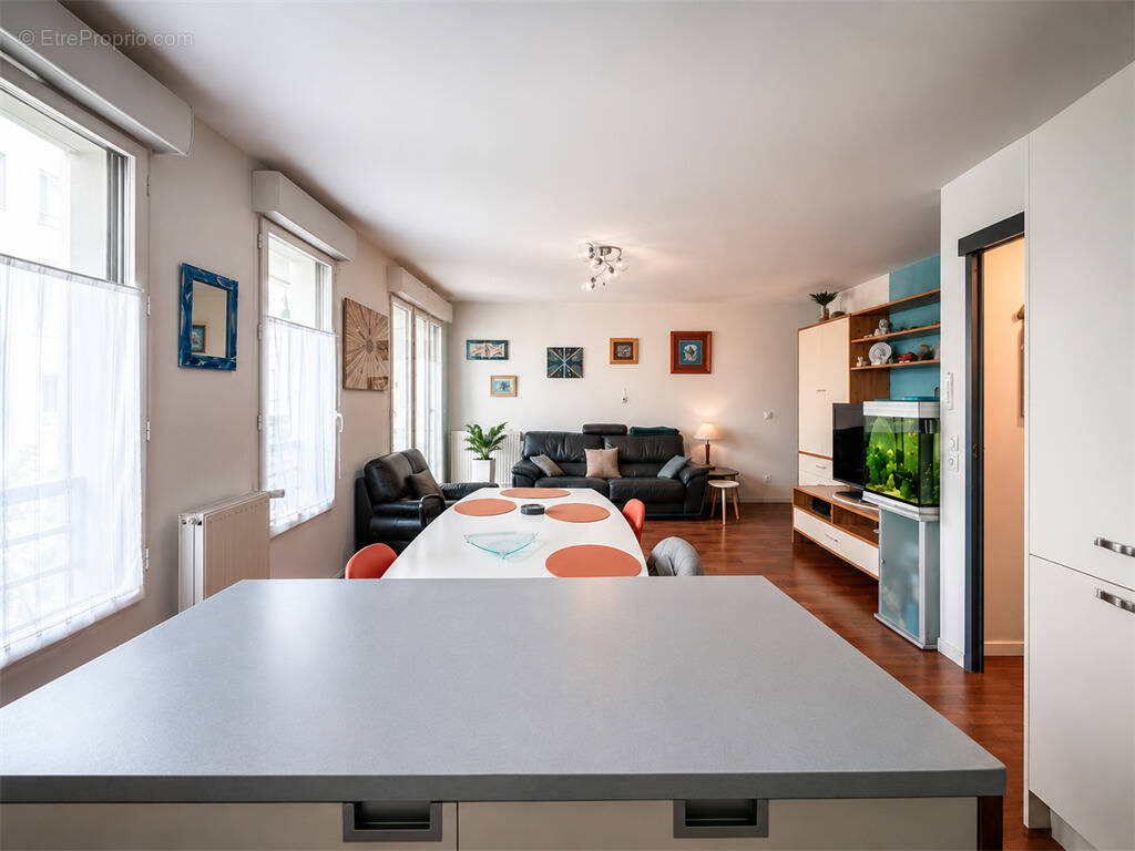 Appartement à SURESNES