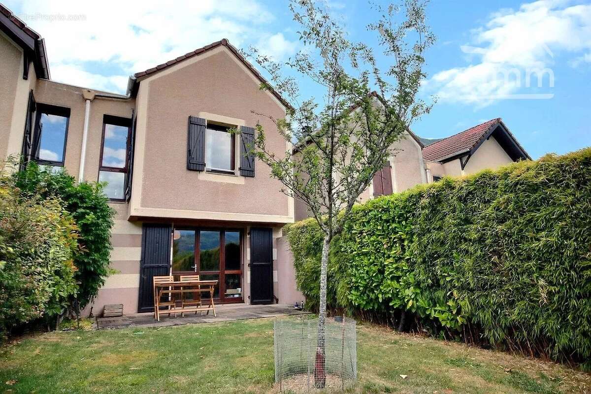 À vendre – Maison mitoyenne avec jardin à Crolles - photo 16