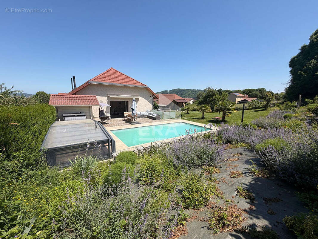 Maison à CHARAVINES