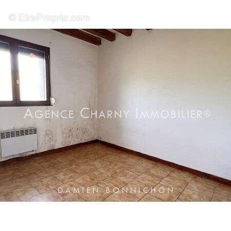 Maison à MONTCORBON