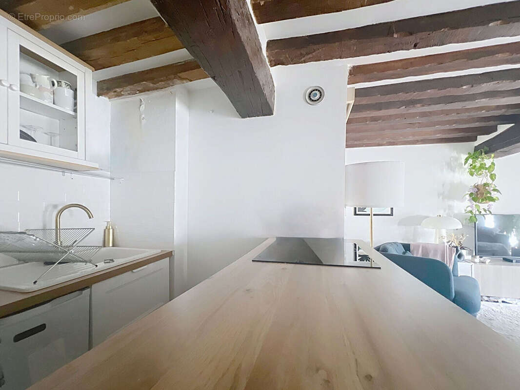 Appartement à PARIS-2E