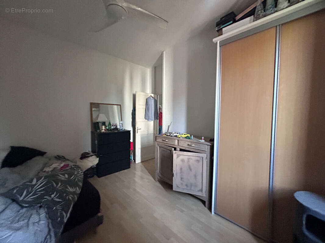 Appartement à GUILHERAND-GRANGES