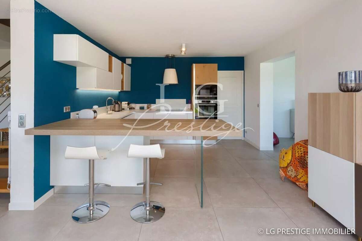 Maison à MANDELIEU-LA-NAPOULE