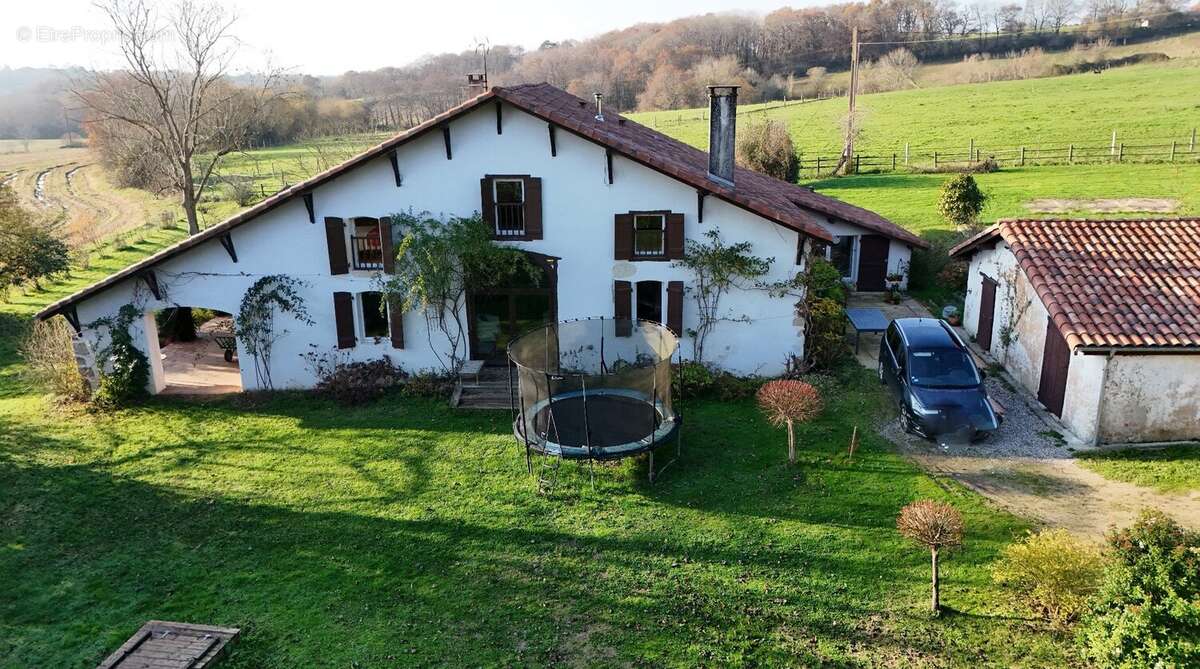 Maison à PEYREHORADE