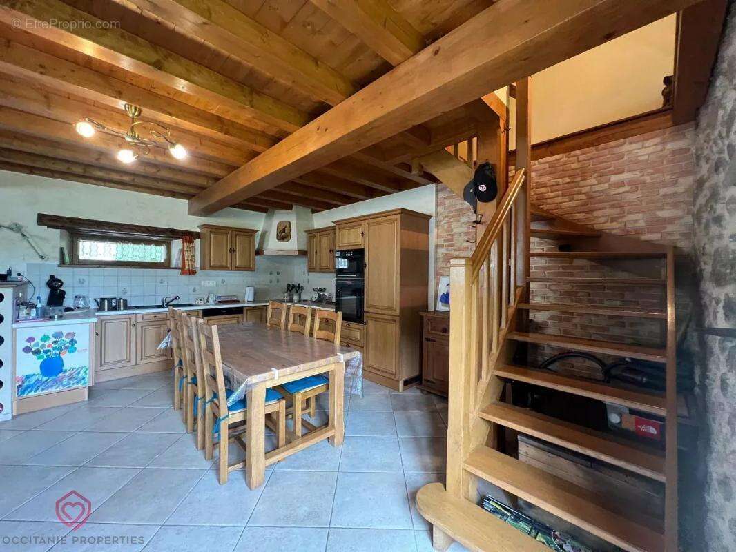 Maison à CASTILLON-EN-COUSERANS