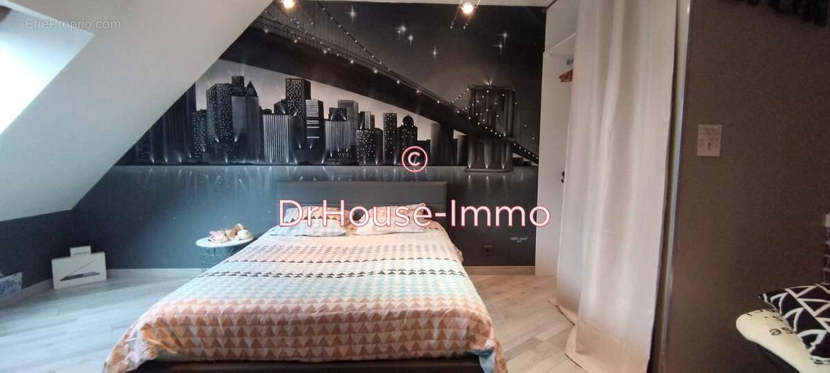 Maison à SAINT-OUEN-DE-THOUBERVILLE