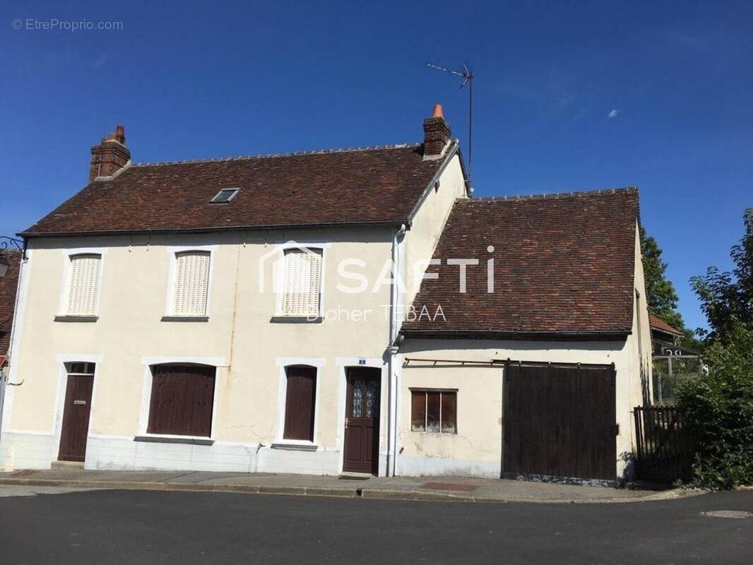 Photo 1 - Maison à LONGNY-AU-PERCHE