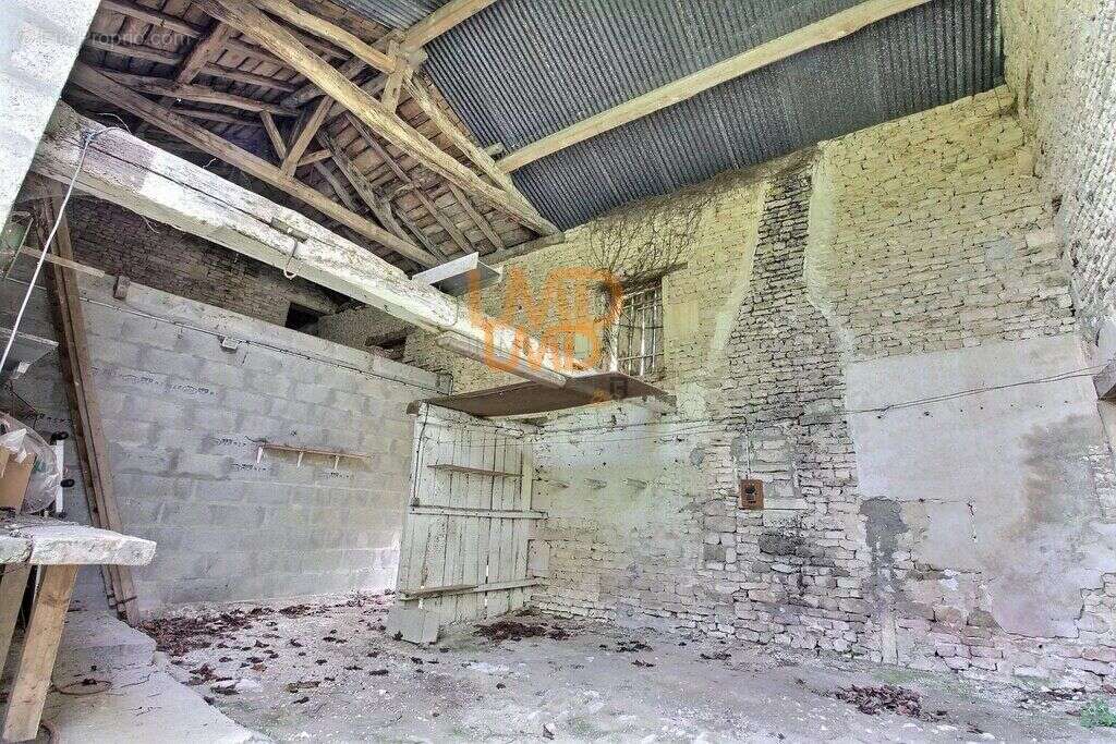 Maison à LES TOUCHES-DE-PERIGNY