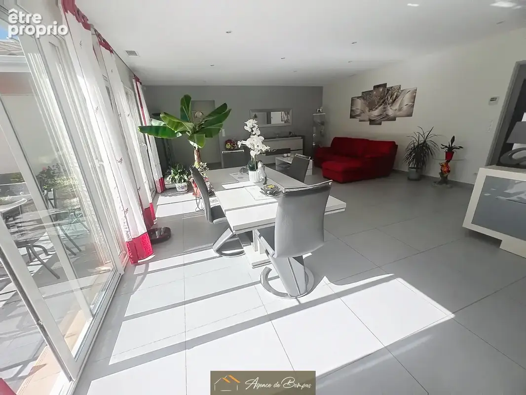 Secteur residentiel - villa 3 faces 127 m2 hbts  sur 600 m2 de terrain  - - photo 6