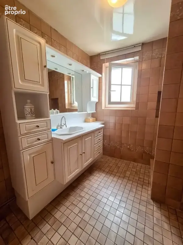 Houdan centre du village,  155 m2 de terrain, garage. - photo 17