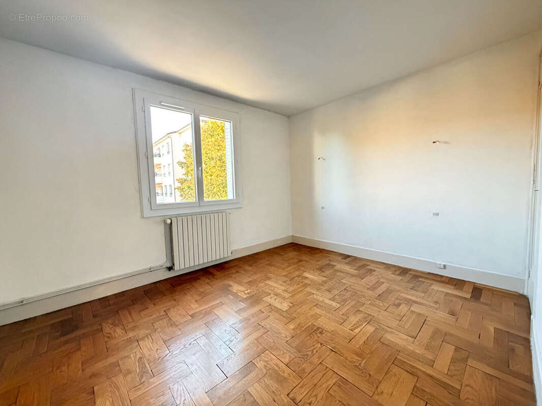Appartement à LYON-8E