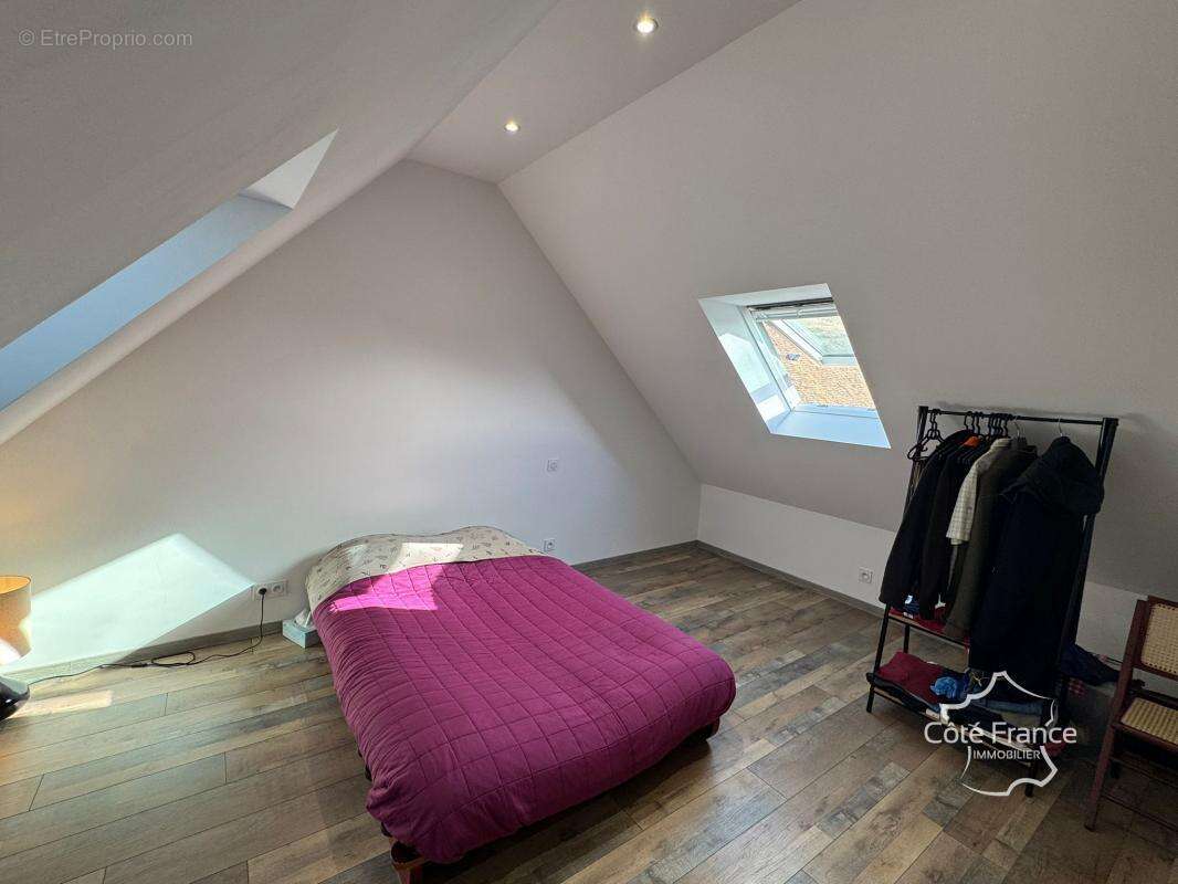 Maison à MAROLLES-LES-BRAULTS