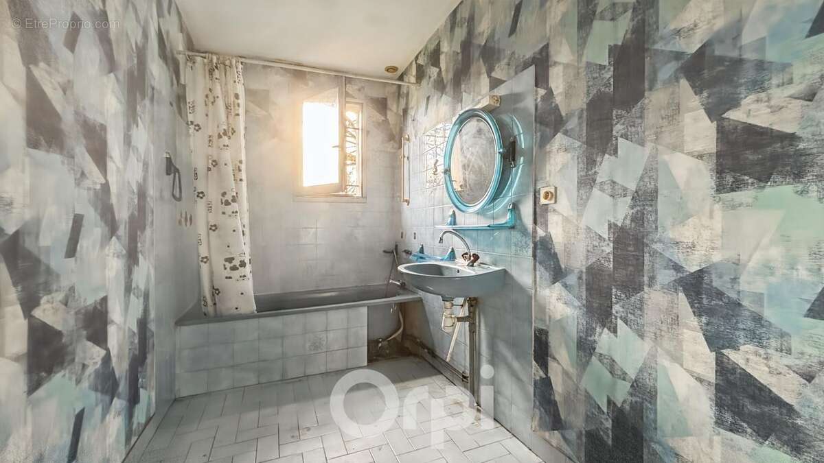 Maison à SAINT-PRIEST-TAURION