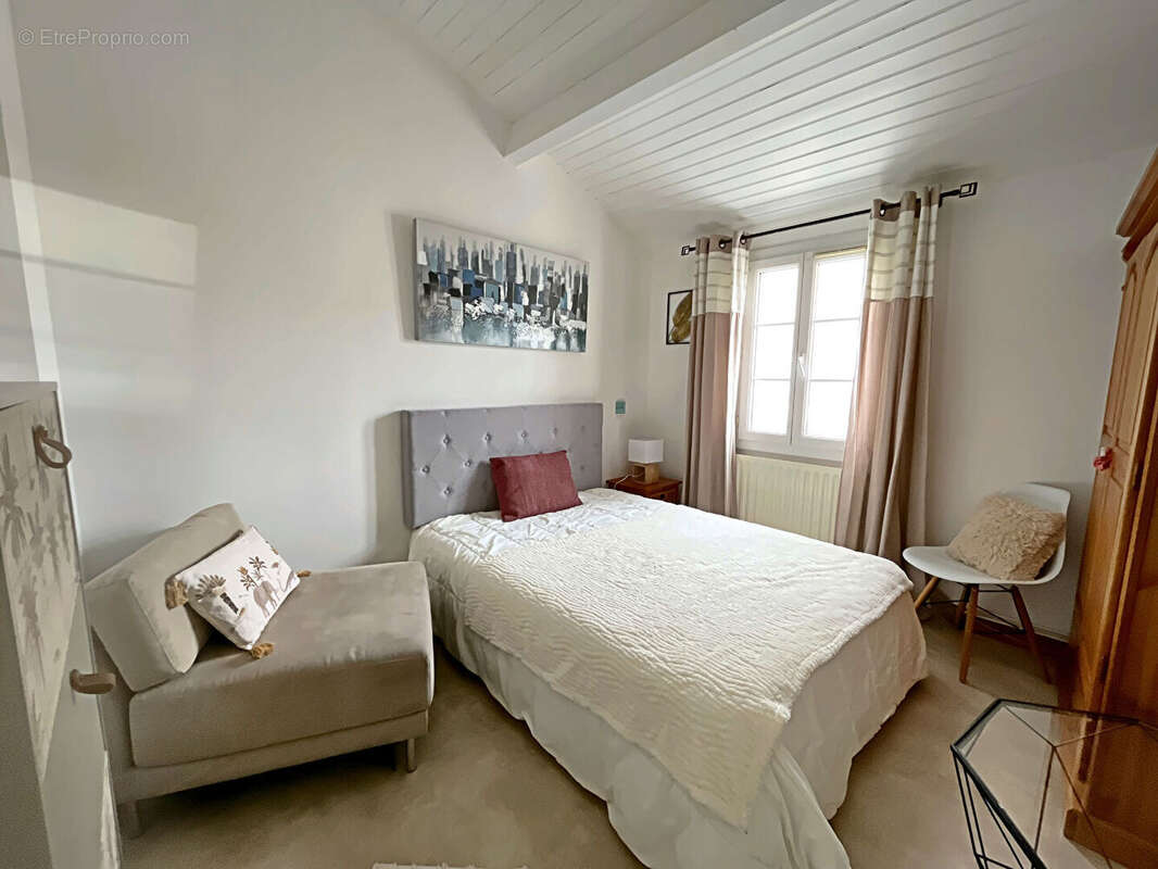 Maison à VAUX-SUR-MER