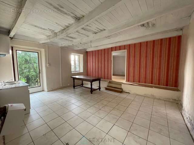 Maison à LE CLOITRE-PLEYBEN