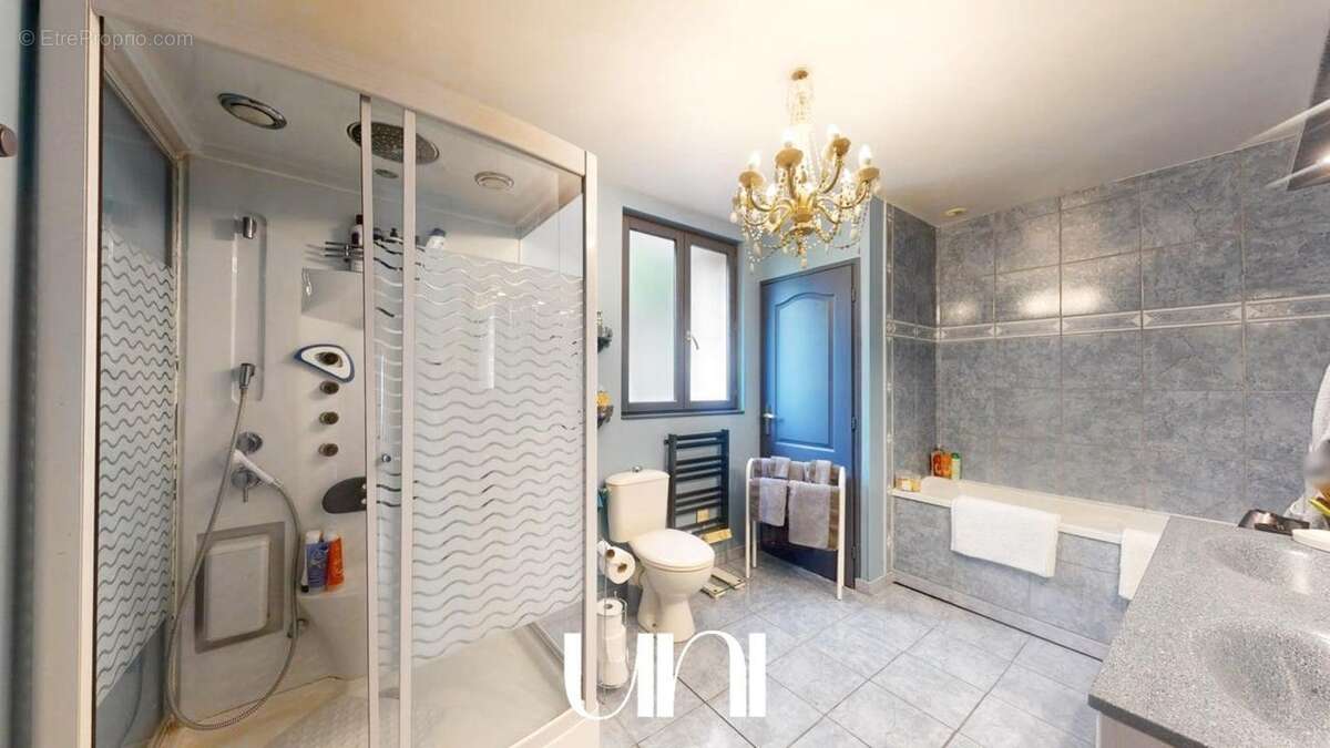 Maison à MEZIDON-CANON