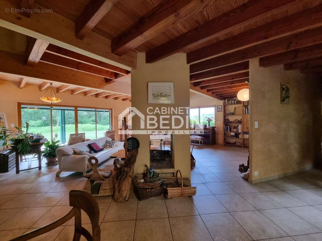 Maison à SAINT-SYMPHORIEN