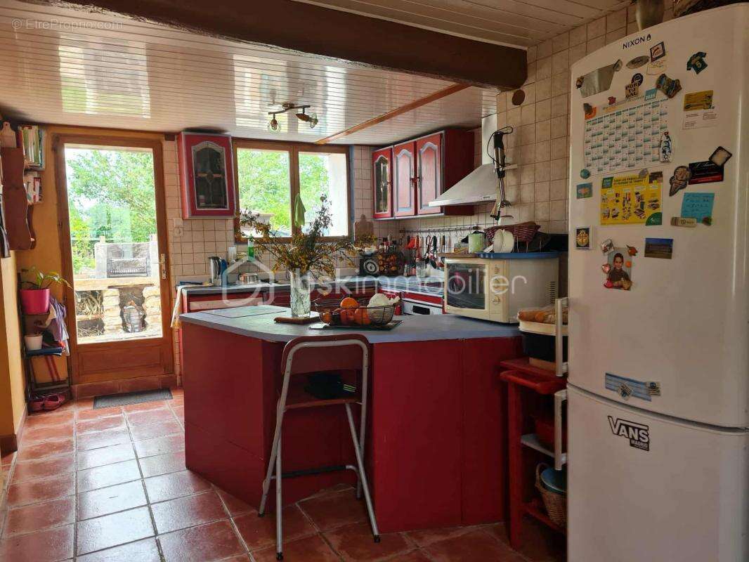 Maison à NEUILLY-SAINT-FRONT