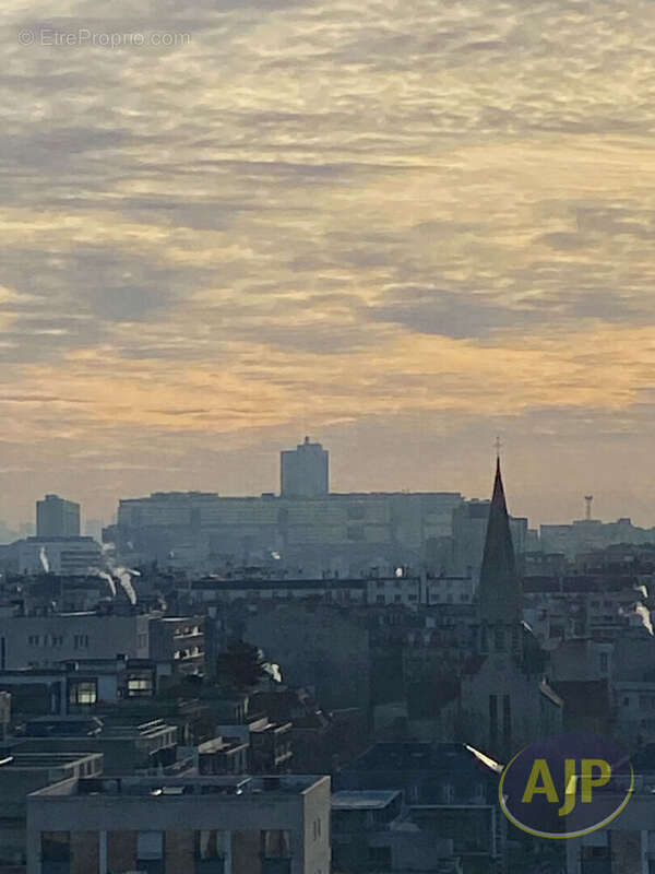 Appartement à PARIS-15E