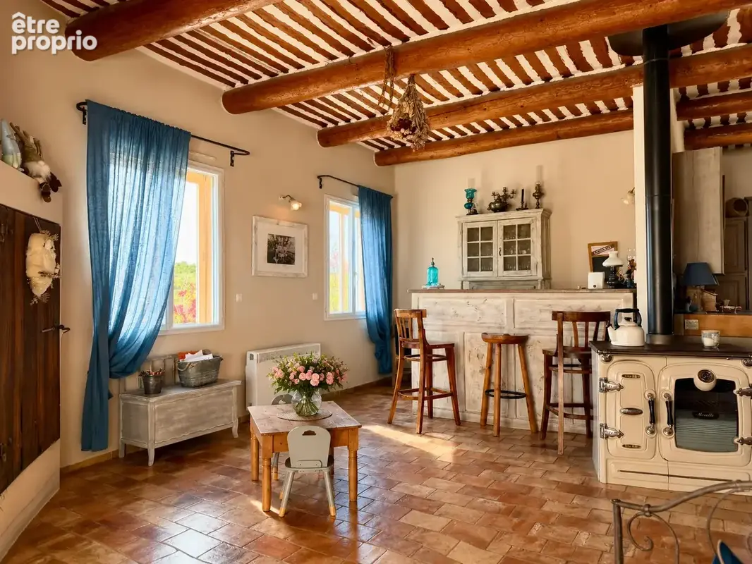 Belle demeure Provençale de 178m2 avec piscine - photo 8