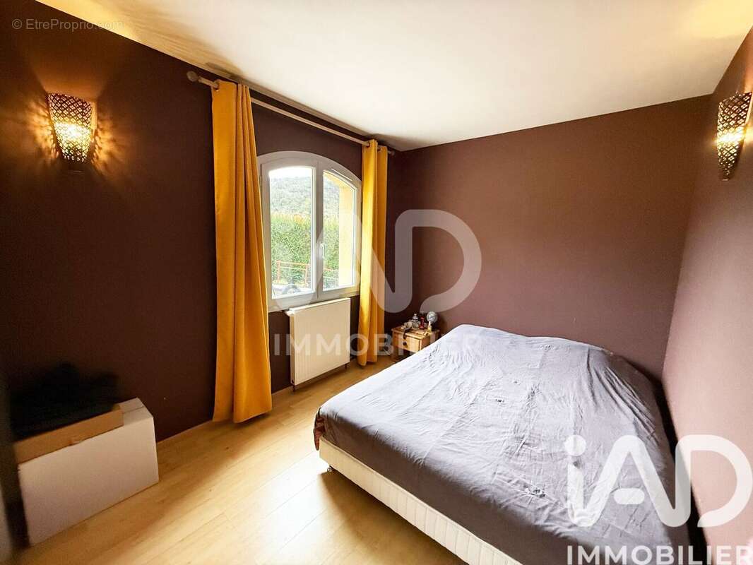 Maison 139 m² à Notre-Dame-De-L'isle  - photo 7