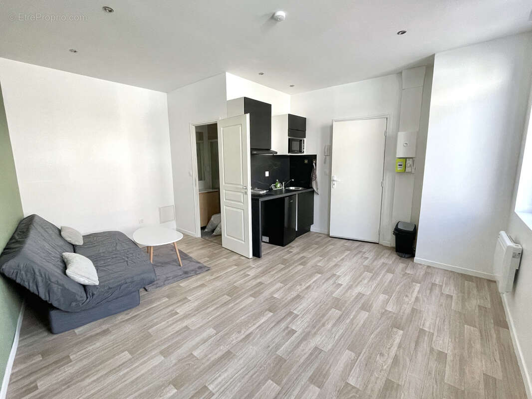 Immeuble comprenant 4 logements rénovés - photo 8