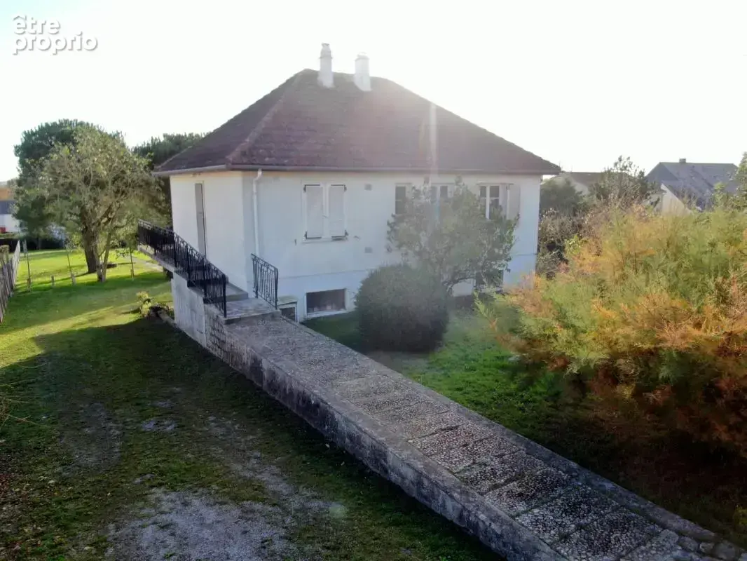 Maison avec possibilité de deux terrains constructibles - photo 3
