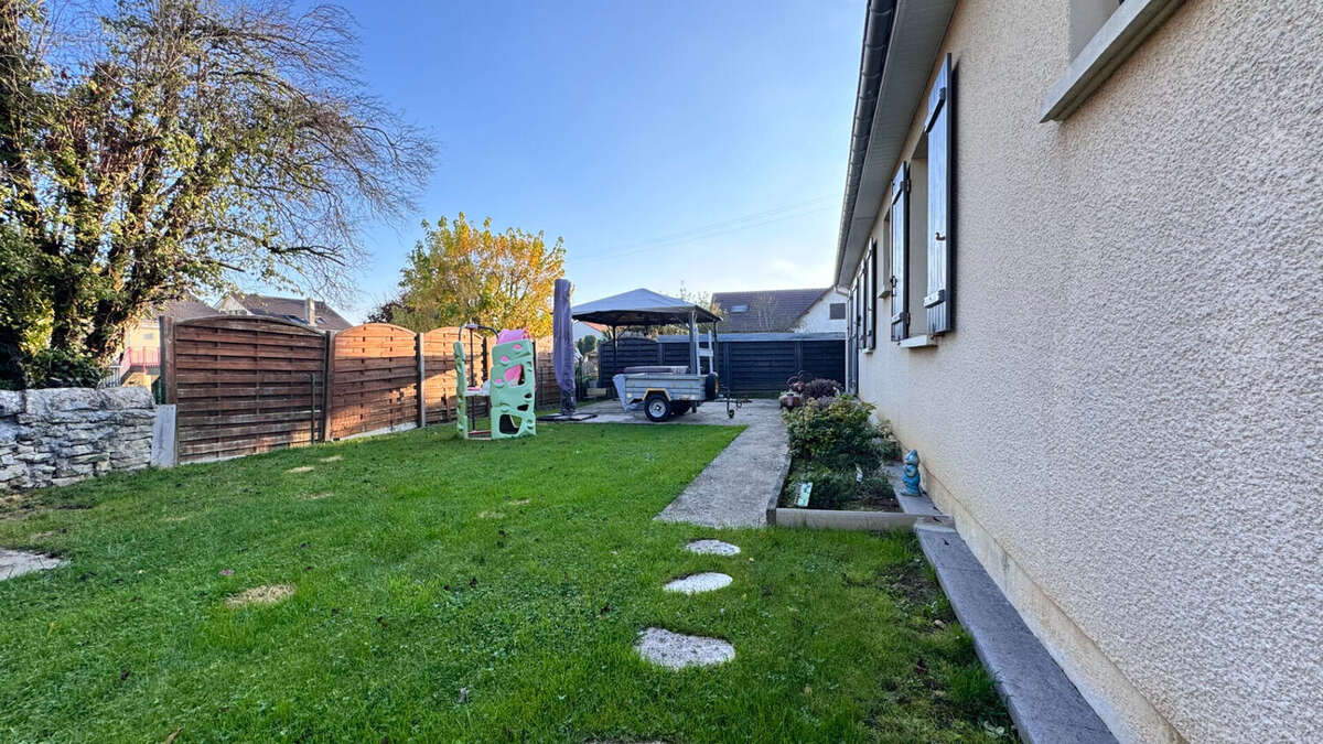 Maison à BLAINVILLE-SUR-L&#039;EAU