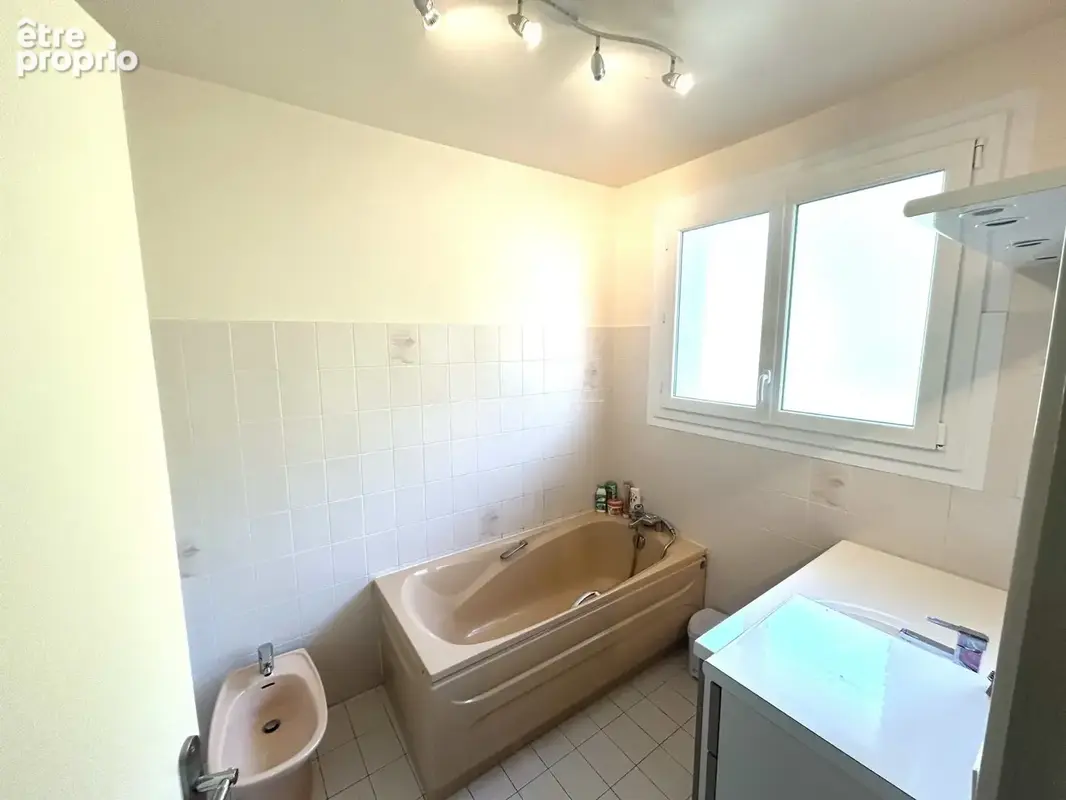 Maison 5 pièces 108 m² à vendre à Saint-Mamet (31110) - photo 7