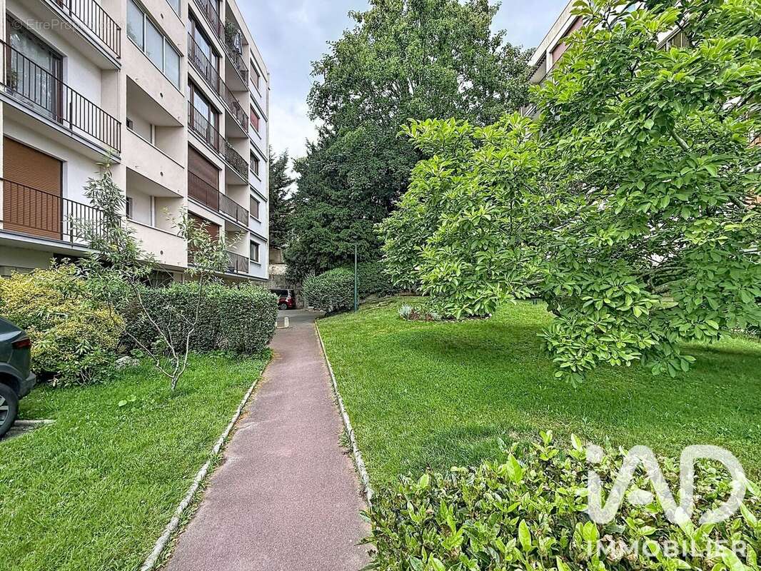 Photo 2 - Appartement à VAUCRESSON