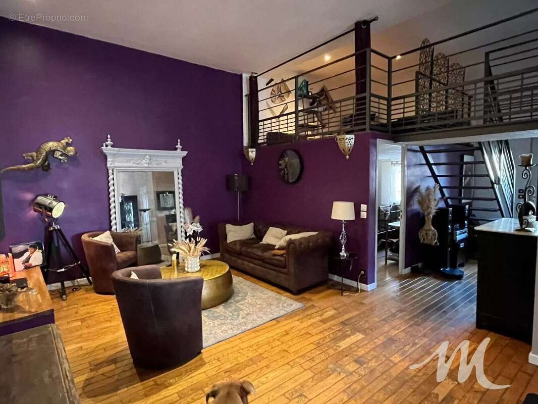 Appartement à CARCES