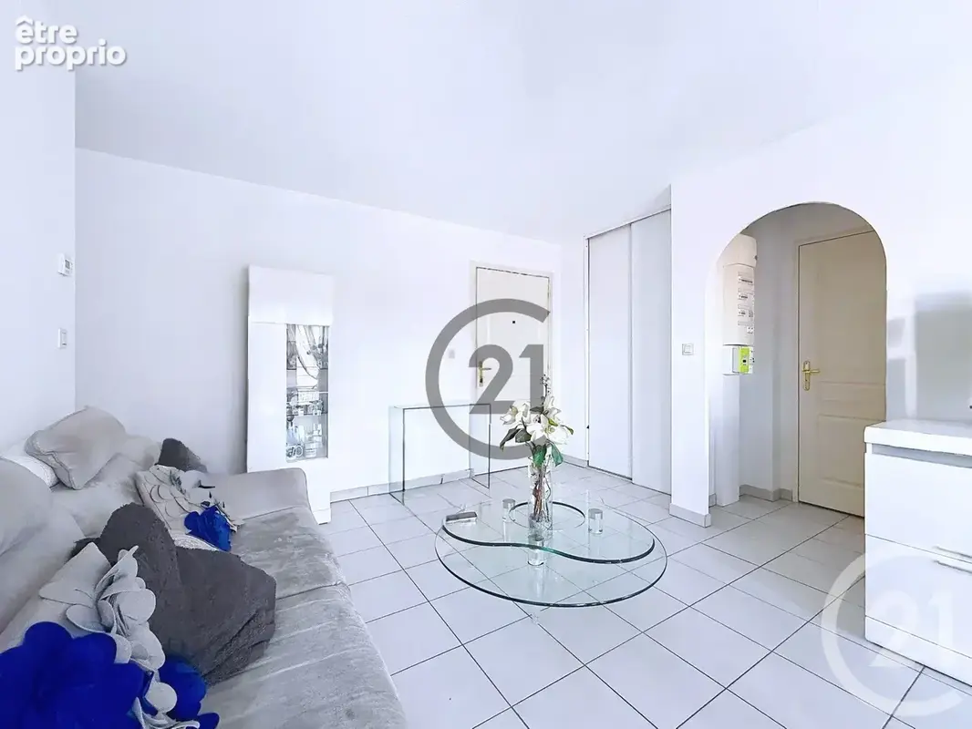 Appartement 3 pièces 55 m² à vendre à Troyes (10000) - photo 2