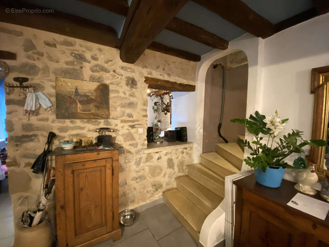 Maison à VILLAR-SAINT-ANSELME