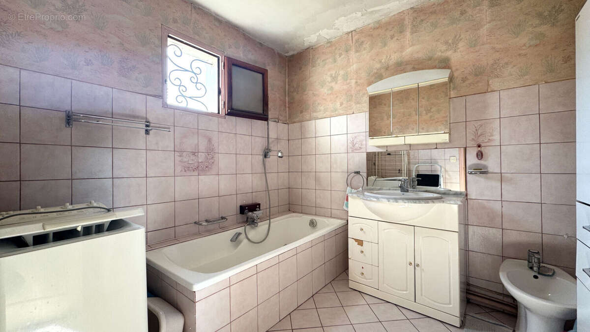 Maison à CORBEIL-ESSONNES