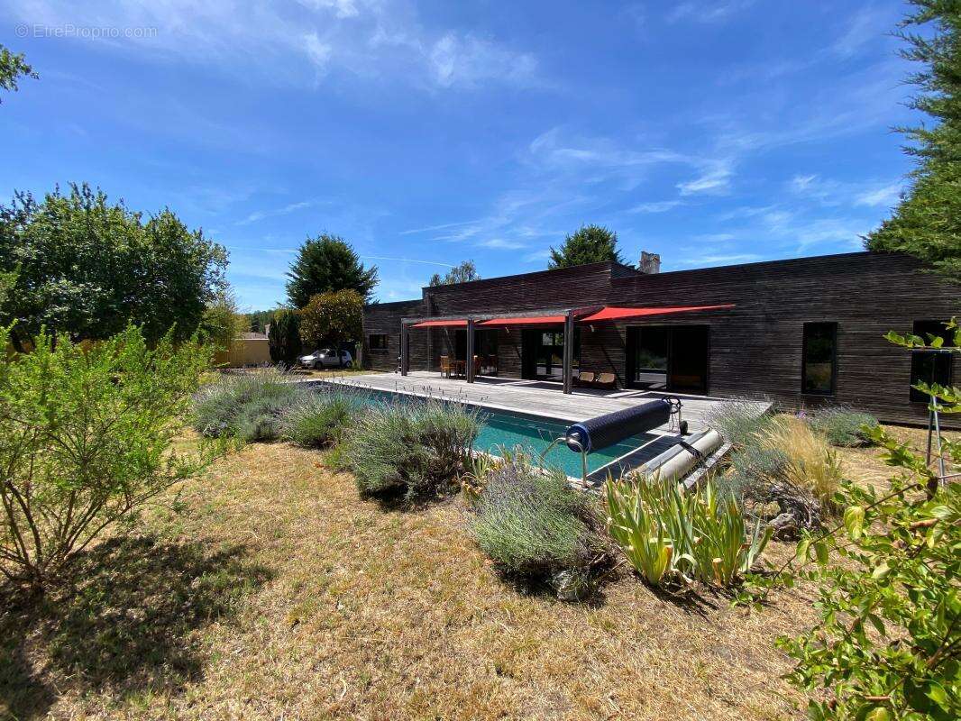 Villa COUP DE COEUR de 2015 de 130 m² avec Piscine couloir de 13x3 sur 2281 m² de Terrain divisible - photo 3