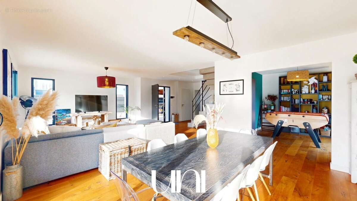 Maison à BRETTEVILLE-L'ORGUEILLEUSE