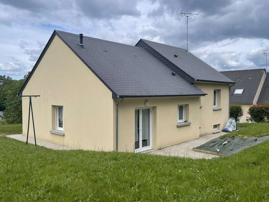 Maison à MAYENNE