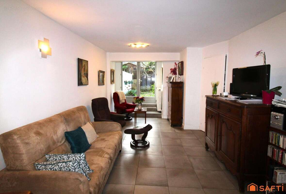 Photo 2 - Maison à BOURG-LA-REINE