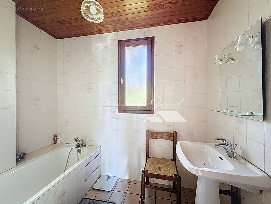 Maison à RIVIERE-SUR-TARN