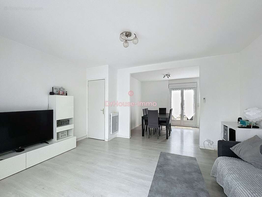 Maison à SAVIGNAC-DE-L&#039;ISLE