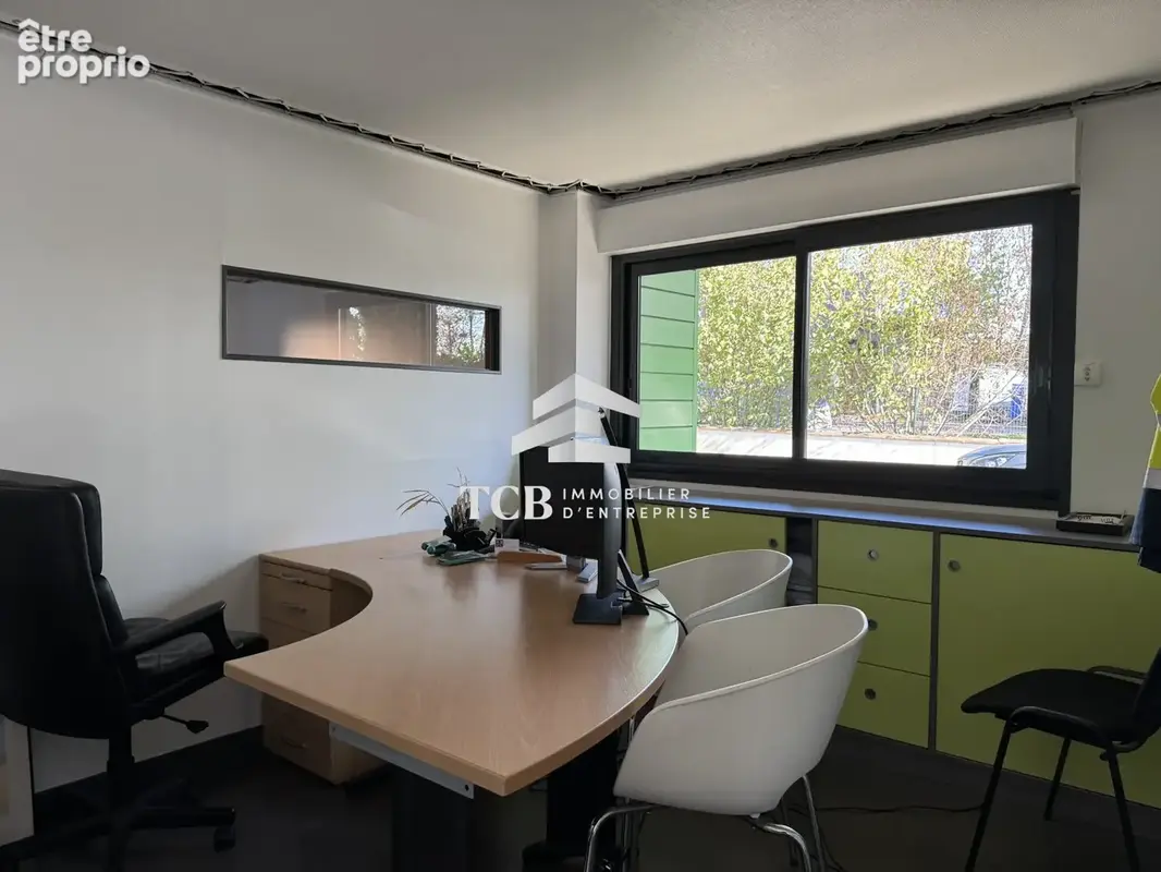 Commerce 297 m² à vendre à Bouguenais (44340) - photo 4