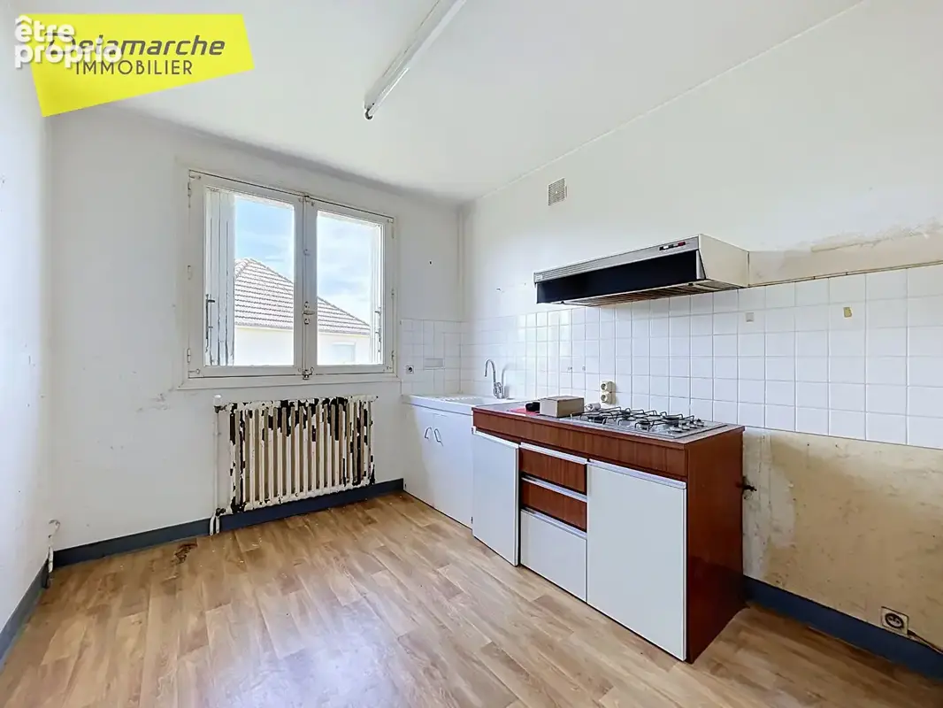 Maison - 3 chambres  - Sous-sol complet - Jardin - A rénover - DUCEY-LES-CHERIS (50220) - photo 4