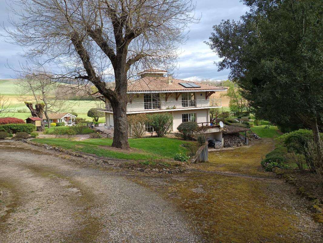 Maison à PUYBEGON