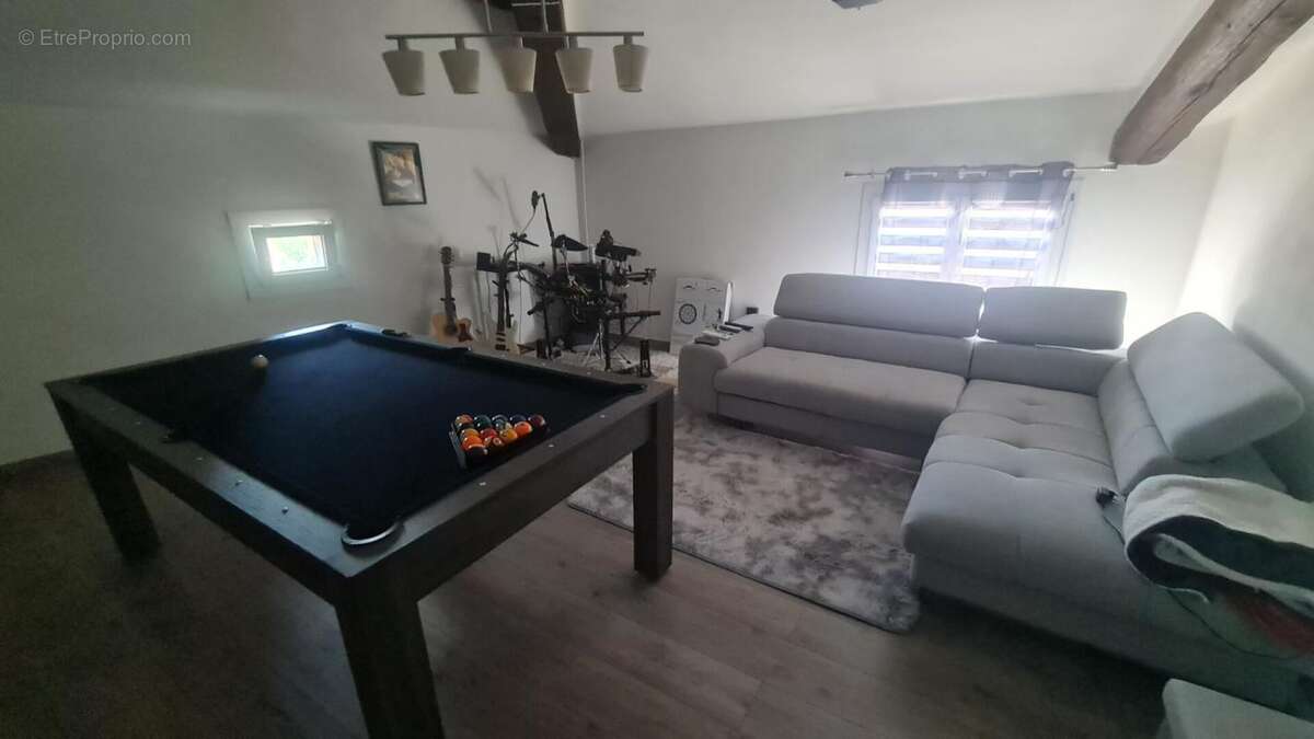 TORNAC , Maison en pierres de 10 pièces  de 232 M2 dans un quartier calme.   Proche d'Anduze - photo 7