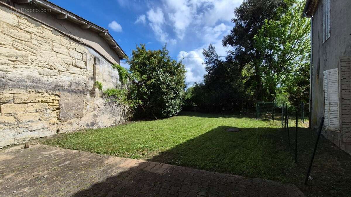Appartement à CARBON-BLANC