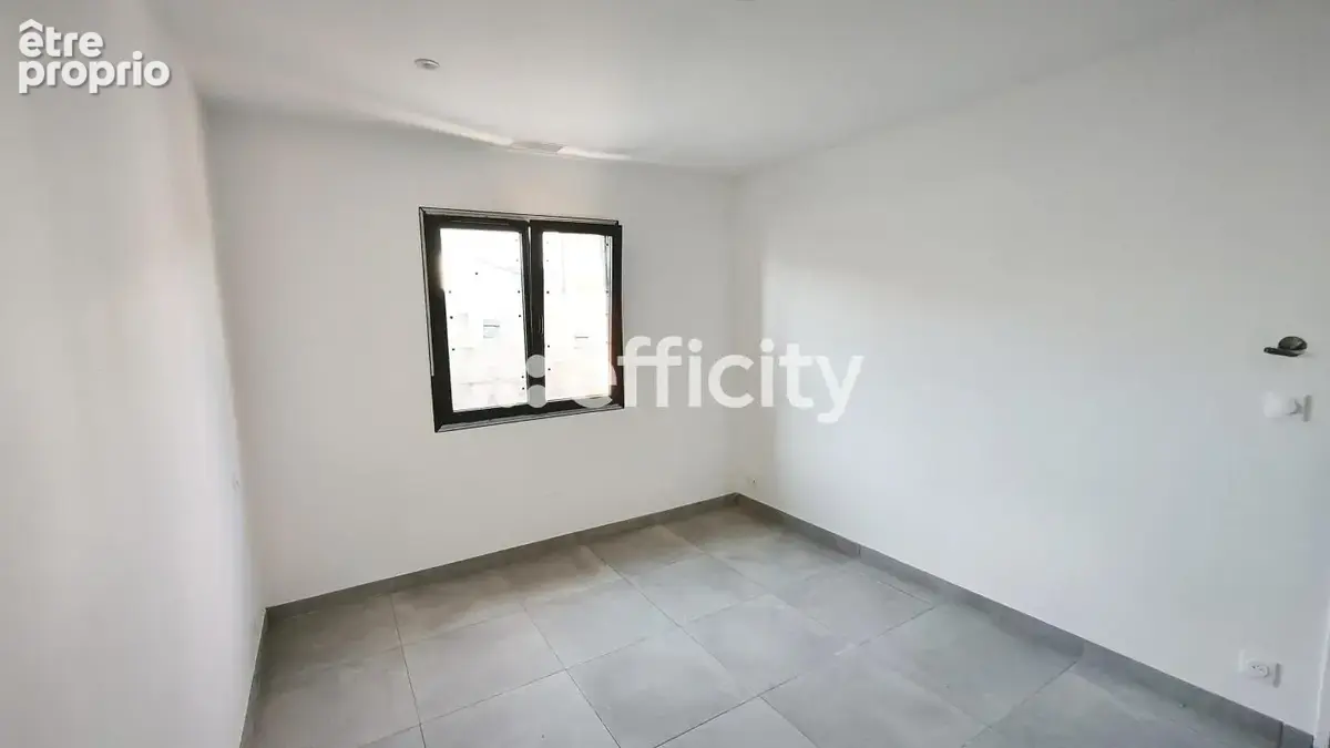 Maison 100 m² à Beziers  - photo 4